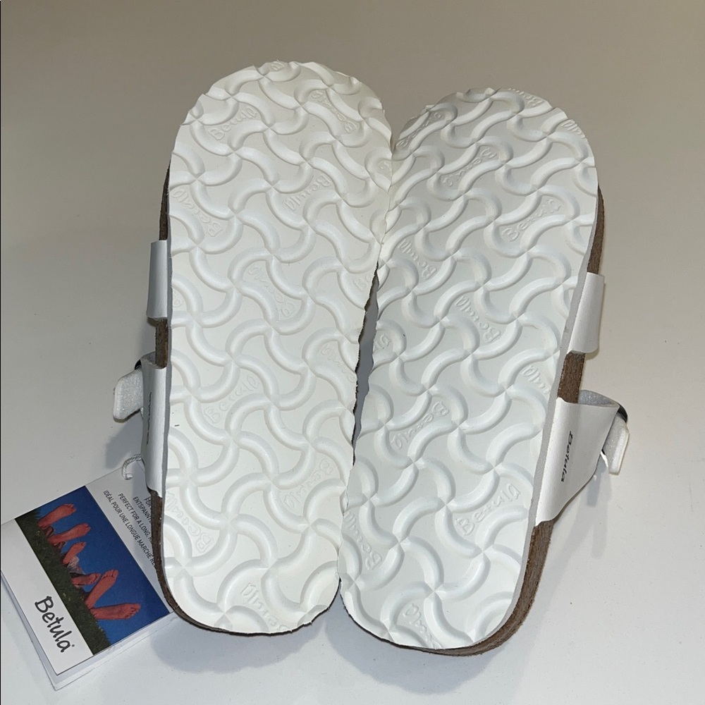 NWT Betula by BIRKENSTOCK White Mia Soft Bed Faux Leather Sandals Size 37 Narrow - Picture 6 of 8